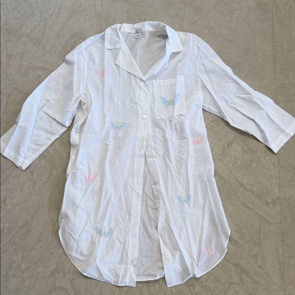 Vintage White Embroidered Button Down nightgown Shirt XS